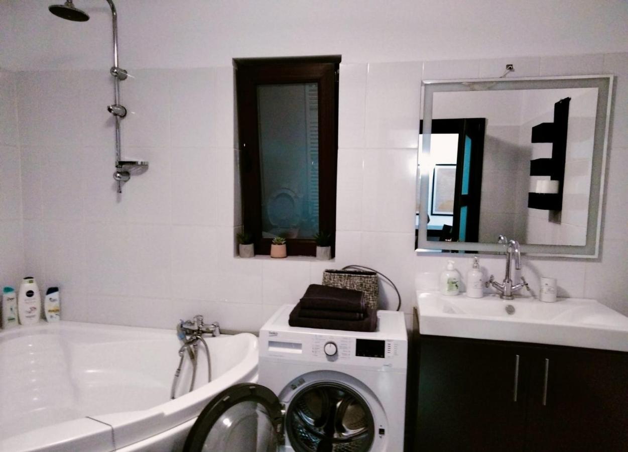 Vila Roxana Pangarati Exteriér fotografie
