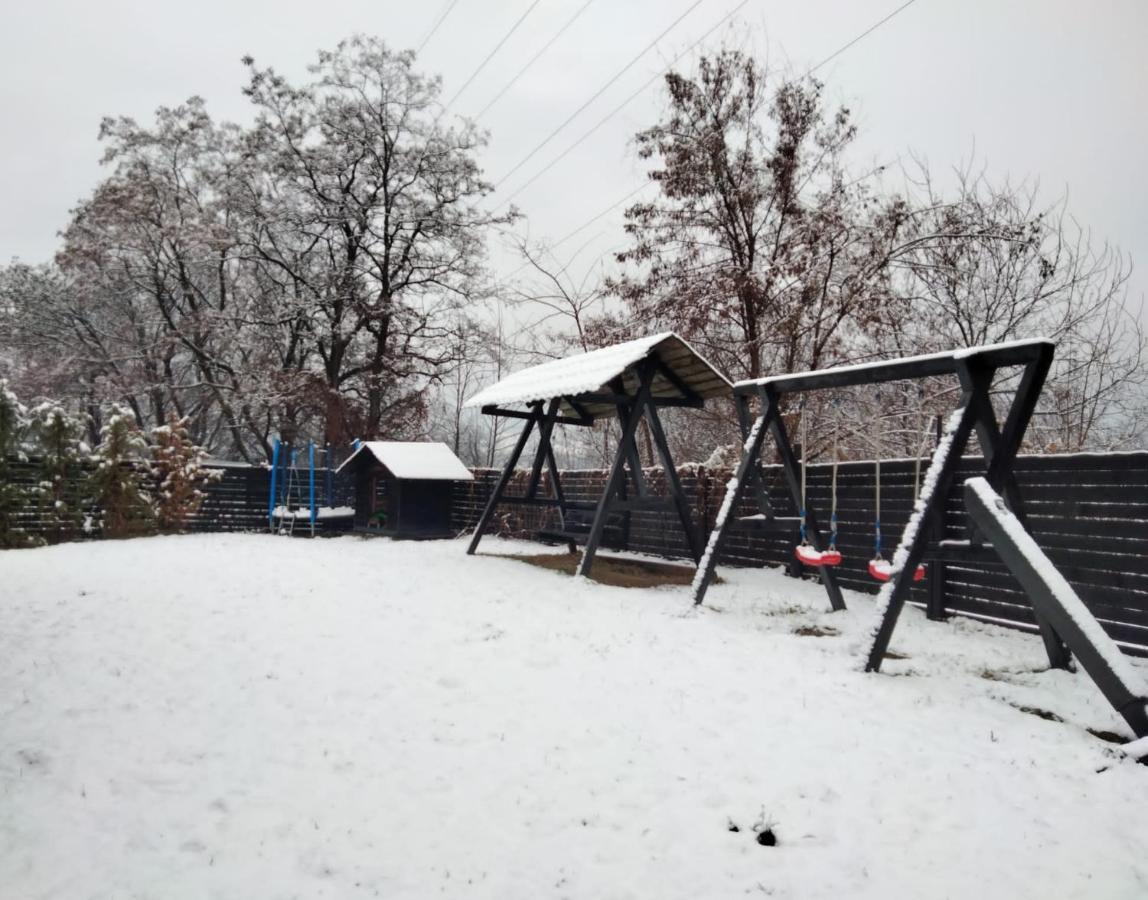 Vila Roxana Pangarati Exteriér fotografie